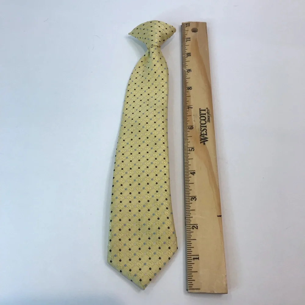 Clip on necktie